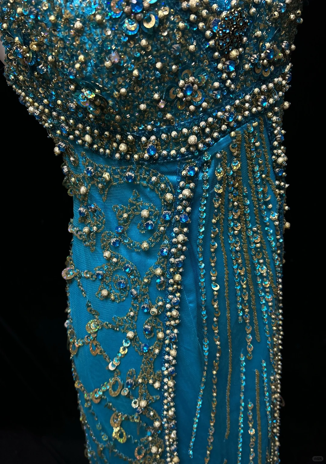 ✨Girlhomeshops-Peacock Blue Halter Beaded Rhinestone Tulle Evening Gown gh10282