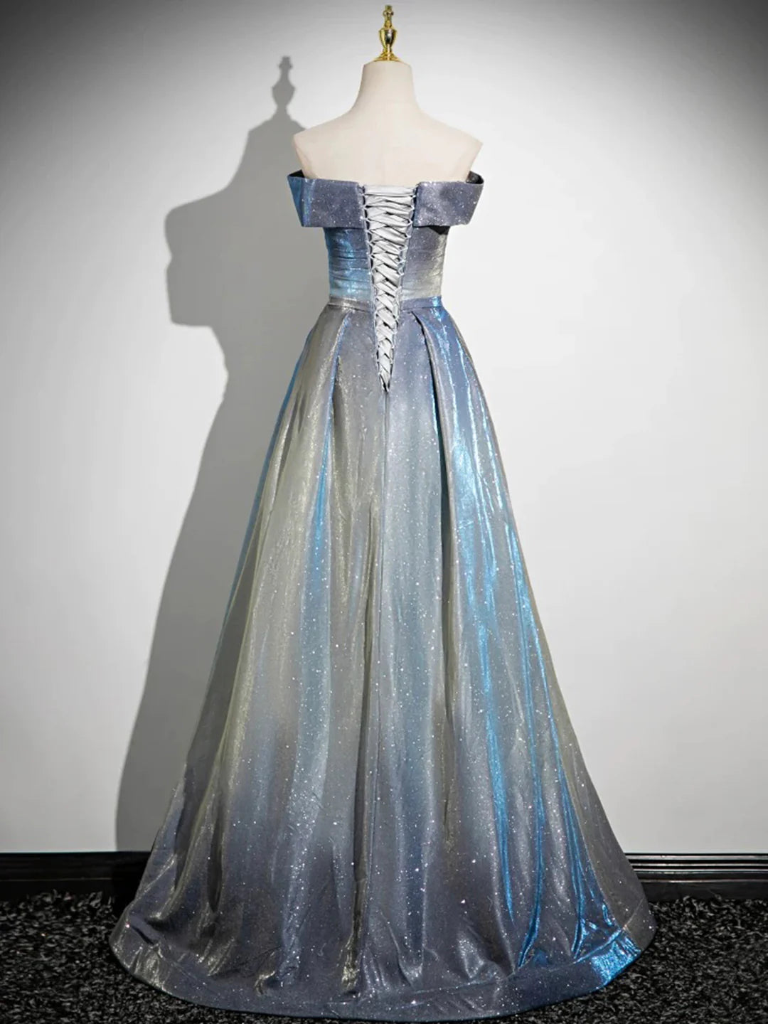 Blaues, modisches, elegantes, schulterfreies A-Linien-Abendkleid aus Satin mit bodenlangem, langem Ballkleid und Abendkleid mit Farbverlauf, Abschlusskleid gh3438