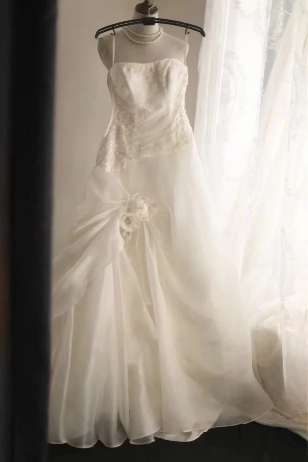 White strapless fitted waist vintage-style elegant ball gown, evening gown gh7127