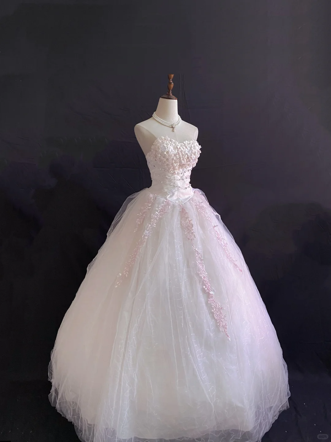 Blush Pink Floral Strapless Romantic Gown, Cinched Waist & Voluminous Princess Skirt, Wedding Dress & Bridal Gown gh8228