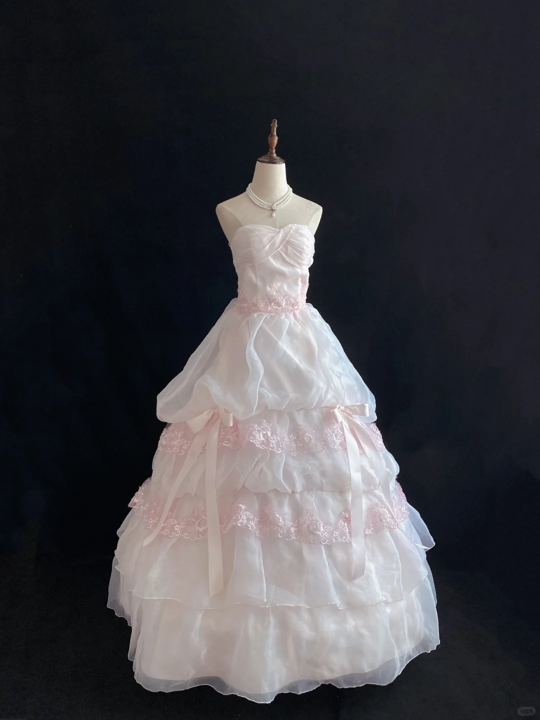 Blush Pink Strapless Elegant Romantic Gown, Cinched Waist, Voluminous Princess Skirt, Wedding Dress & Bridal Gown gh8148