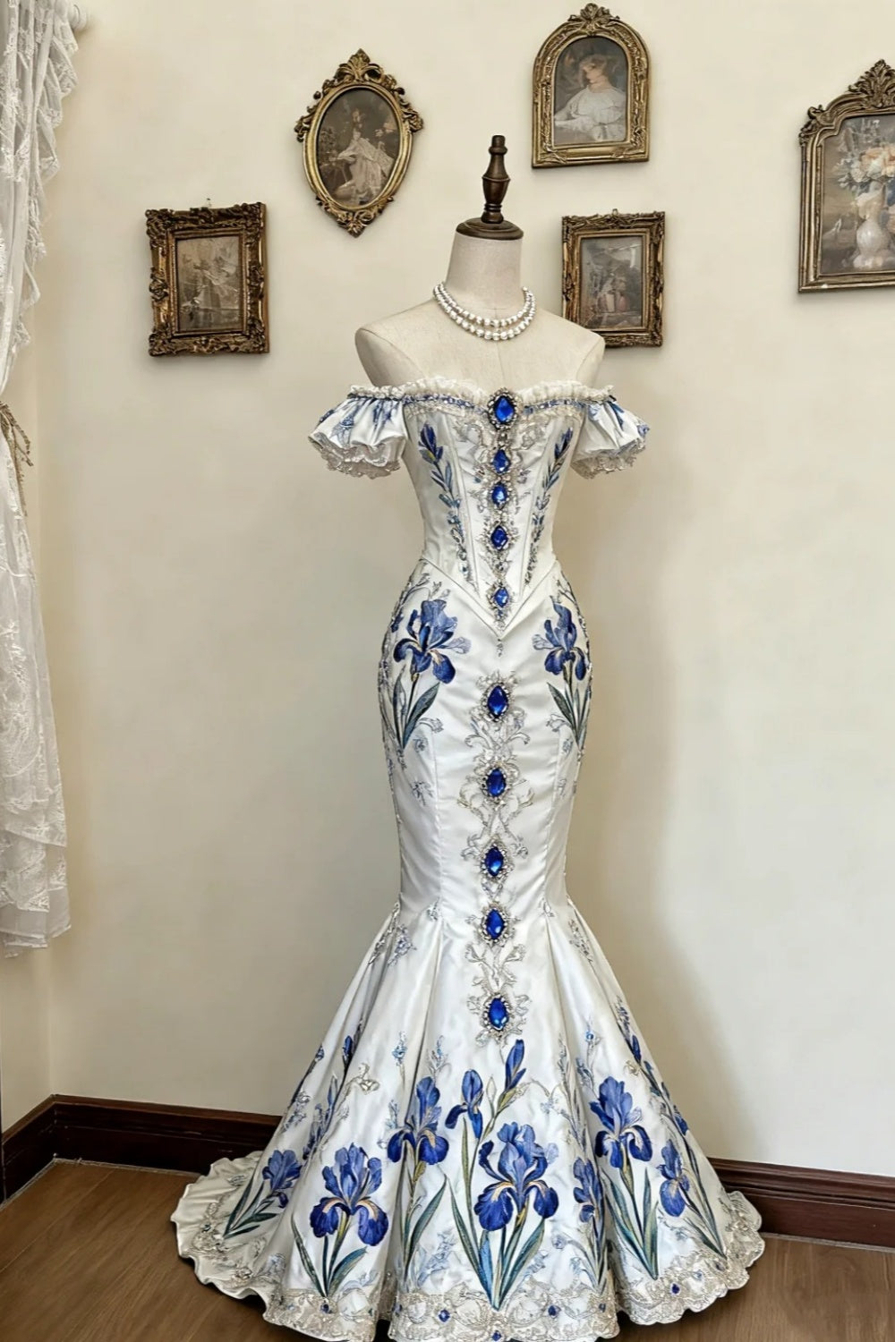 girlhomeshops-Iris – Besticktes Satin & königsblaues Diamant-Intarsien-Abendkleid im Meerjungfrau-Stil mit bodenlanger Schulterpartie gh5894