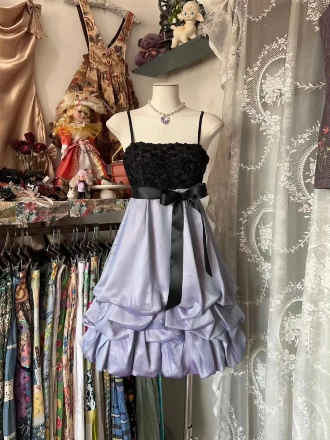 Lila Knospenkleid, süß, modisch, exquisites, geblümtes, kurzes Satin-Heimkehrkleid, Ballkleid, Abendkleid, Geburtstagspartykleid, Ballkleid gh3934