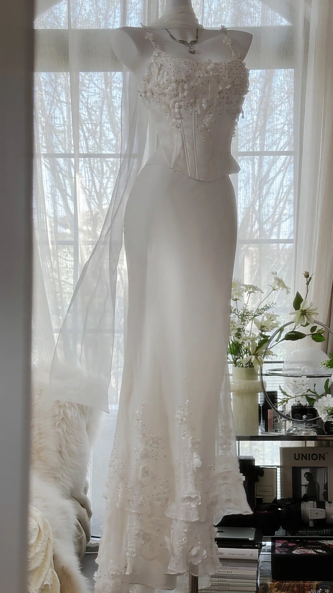 White Elegant Fashion Exquisite Floral Beaded Long Chiffon Ball Gown E girlhomeshops White Elegant Fashion Exquisite Floral Beaded Long Chiffon Ball Gown E girlhomeshops