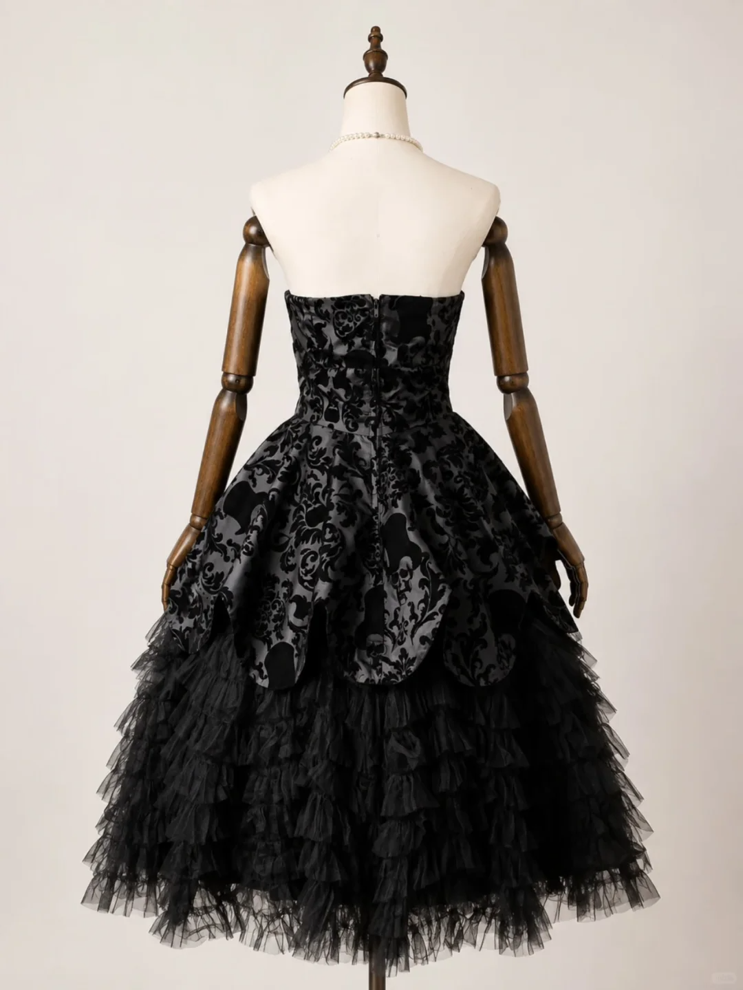 Black Gothic Midi Prom Dress, Sweetheart Strapless Lace Bodice Flocked Skull Damask Satin Overlay Tiered Ruffle Tulle Skirt Evening Gown gh9083