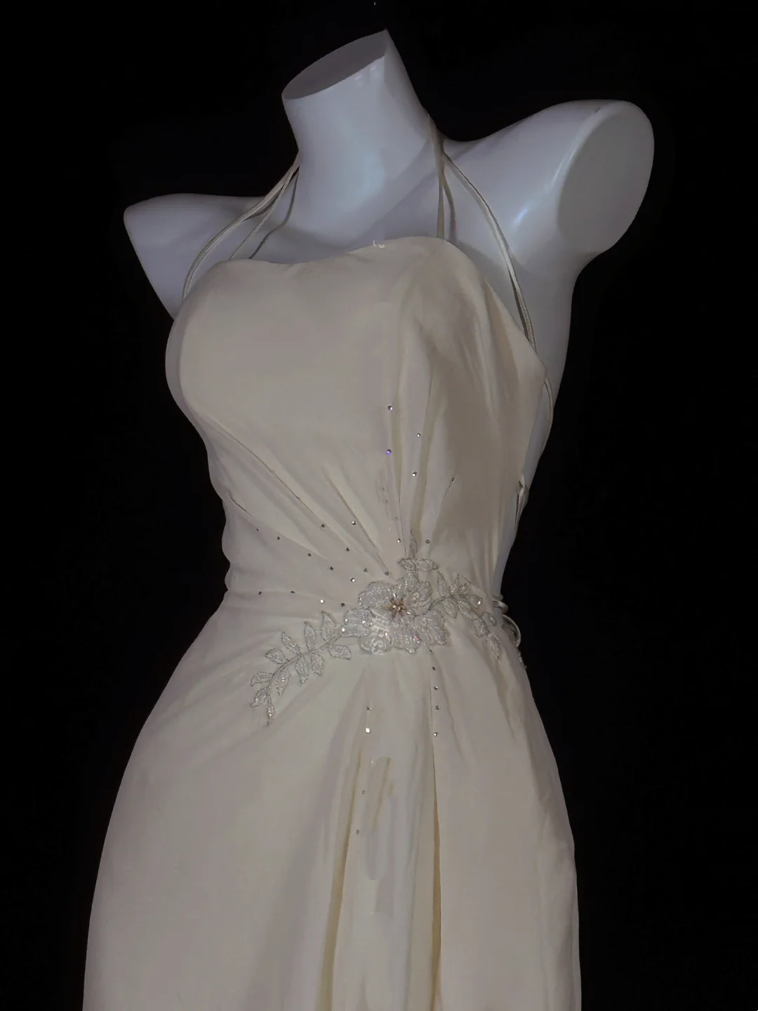Pale Apricot Halter Neck Waist-Cinched Slim Elegant Evening Gown for Parties & Balls gh7156
