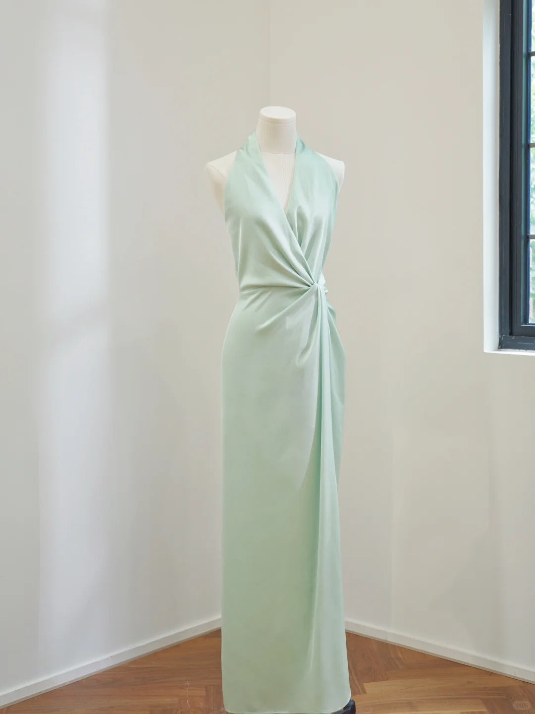 Girlhomeshops-Mintgrün, schlichtes, modisches Neckholder-Kleid aus langem Satin, Ballkleid, Abendkleid, Partykleid, Brautjungfernkleid, gh5055