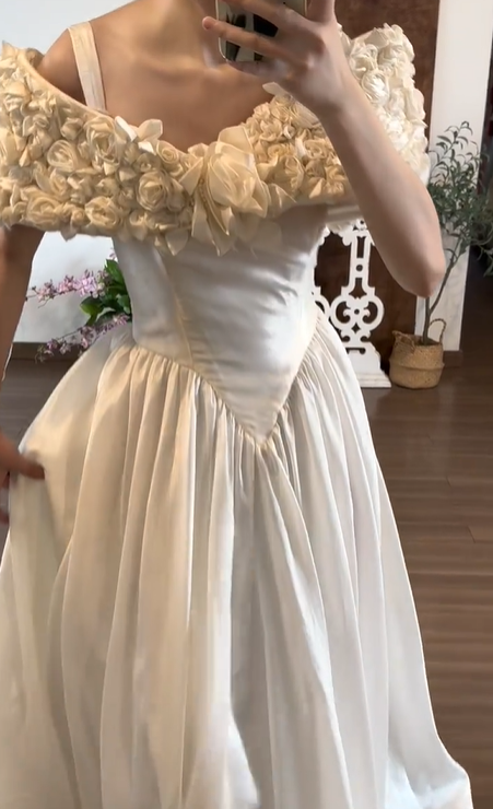 Ivory White Vintage Wedding Gown, Off‑the‑Shoulder 3D Floral Neckline Spaghetti Strap Fitted Pointed Bodice Satin A‑Line Bridal Dress gh9077