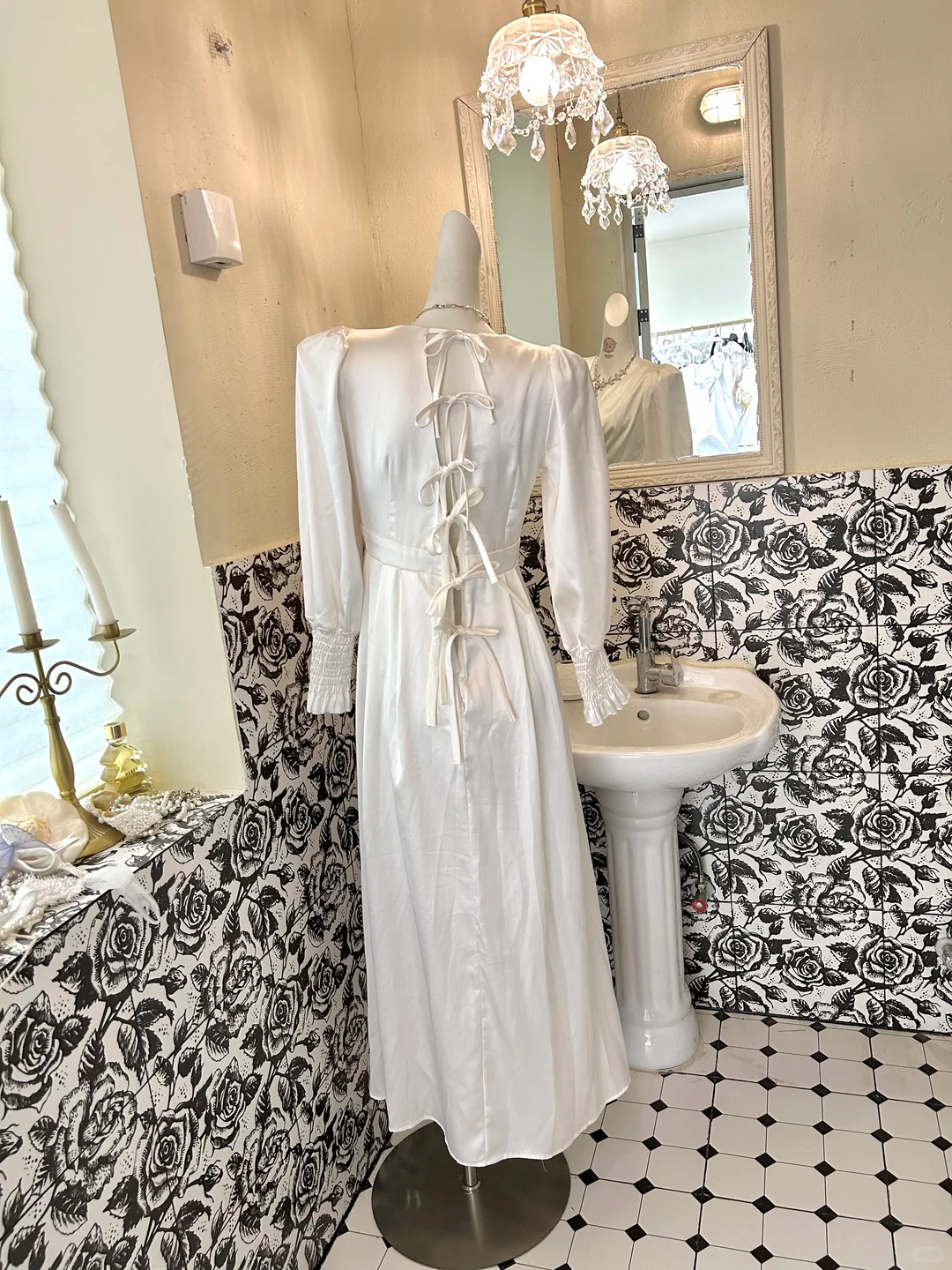 White V-Neck Long Sleeve Waist-Cinched Vintage Elegant Luxury Romantic Dress, Wedding Gown gh7702