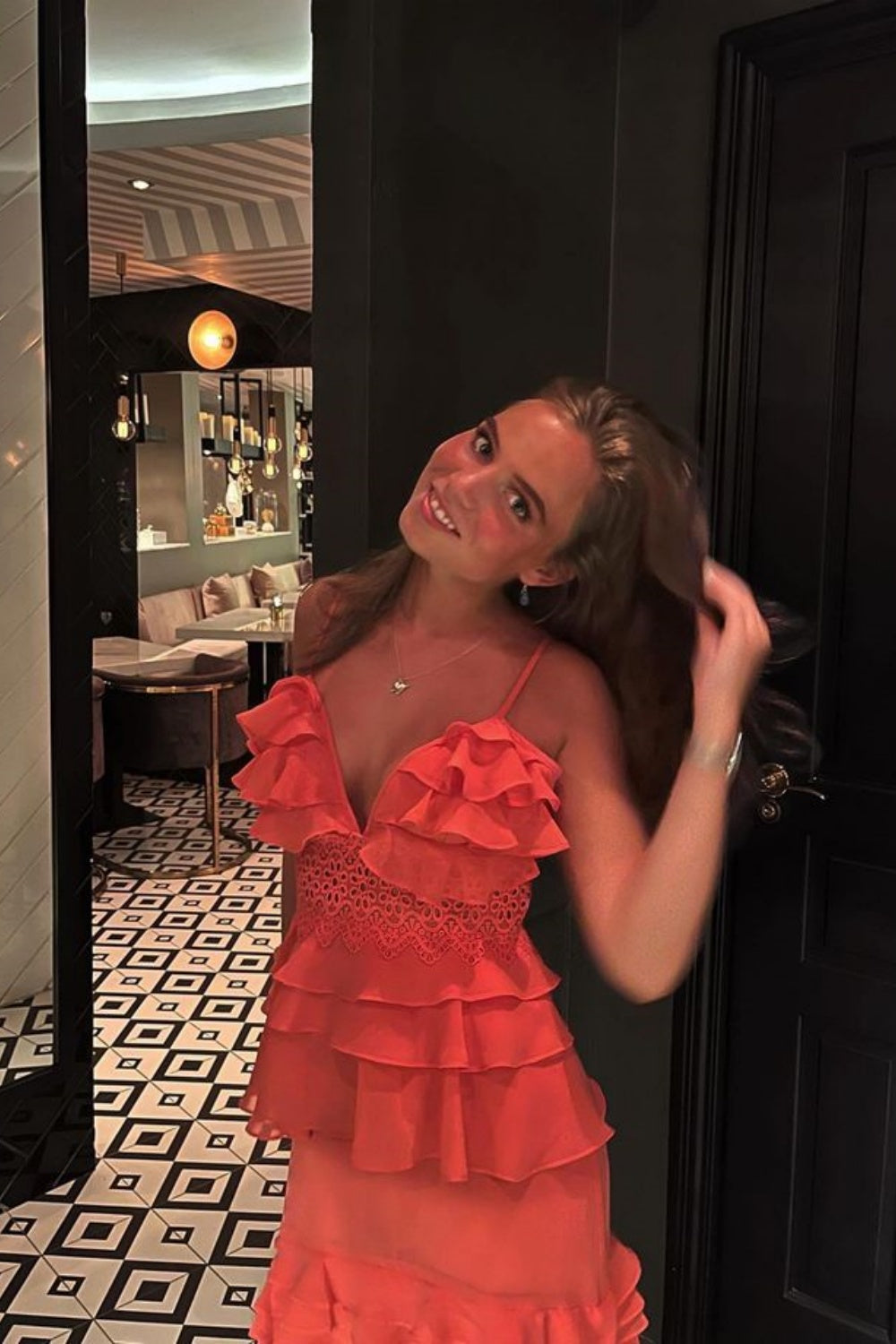 Orange Fashion Spaghetti Strap Lange Chiffon Rüschen Abendkleid Hochzeitsgast Kleid Partykleid gh3137