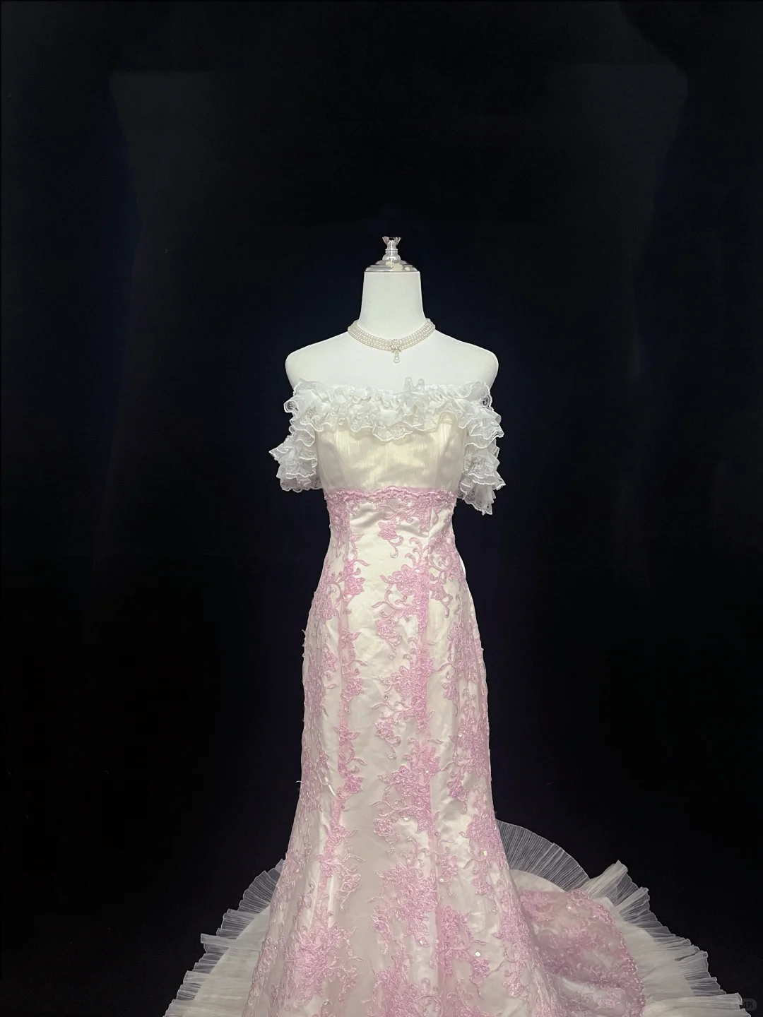 Blush Pink Strapless with Lace Trim, Cinched Waist, Embroidered Slim Fit Hip Hugging Mermaid Skirt Long Romantic Dress, Wedding Gown gh8037