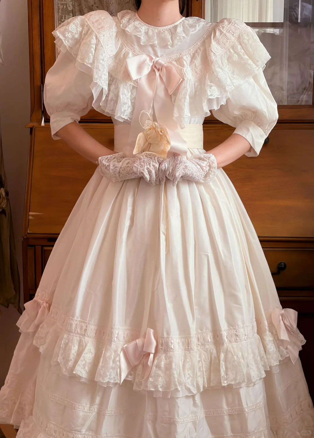 Cream White Vintage Lolita Long Dress, Puff Elbow Sleeve Lace Tiered Ballgown gh9294