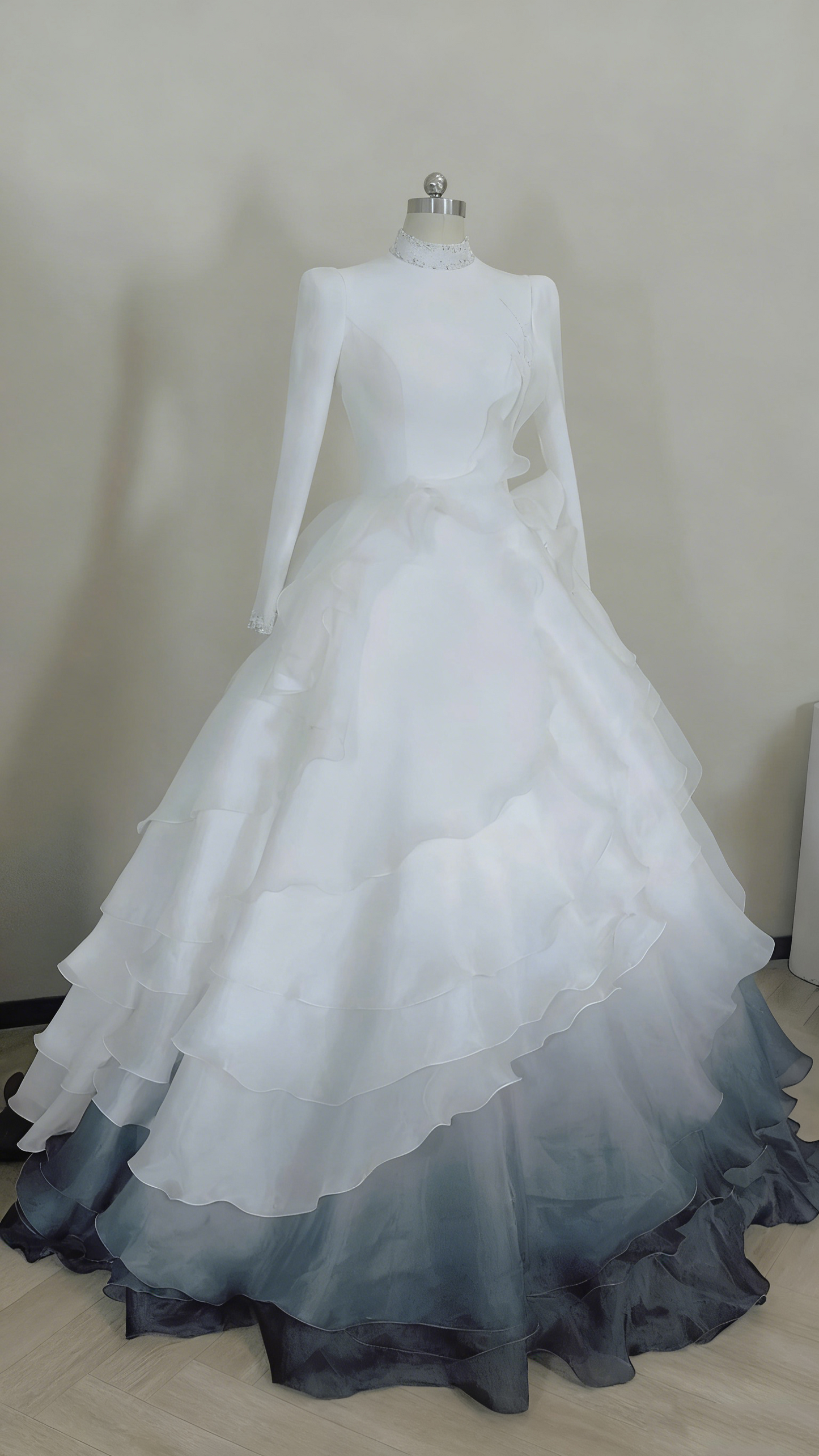 Robe de soirée blanche et bleue à dégradé de tulle, col montant, manches longues et traîne à volants, robe de mariée gh6390