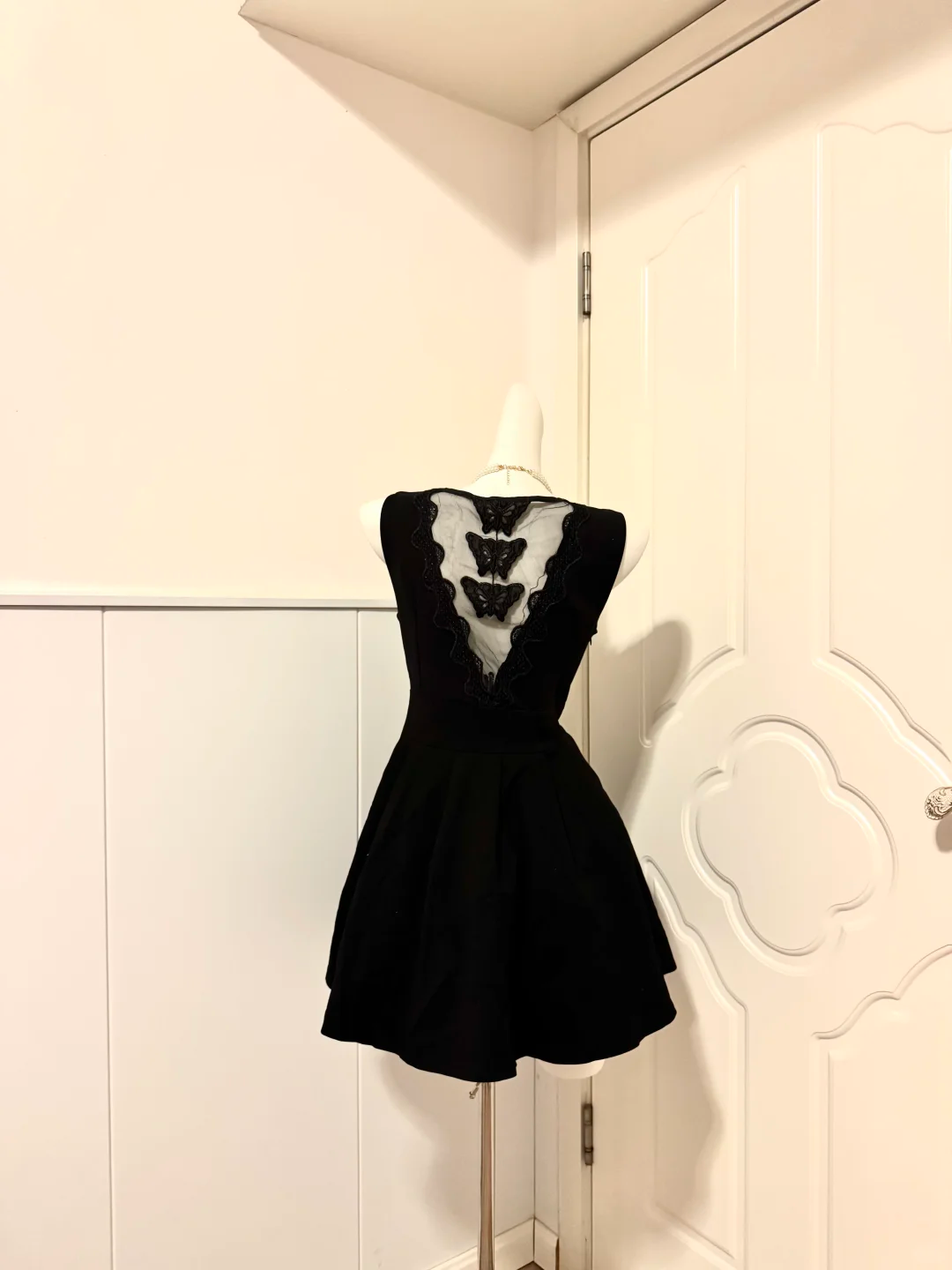 Black Simple Homecoming Dress Sleeveless Notch Neck A-Line Cocktail Party Gown gh9361