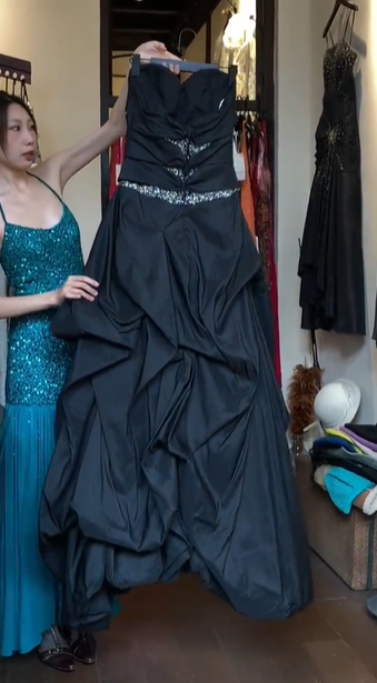 Black Strapless Luxury Ball Gown Silver Rhinestone Decor Ruched Long Evening Prom Dress gh9791