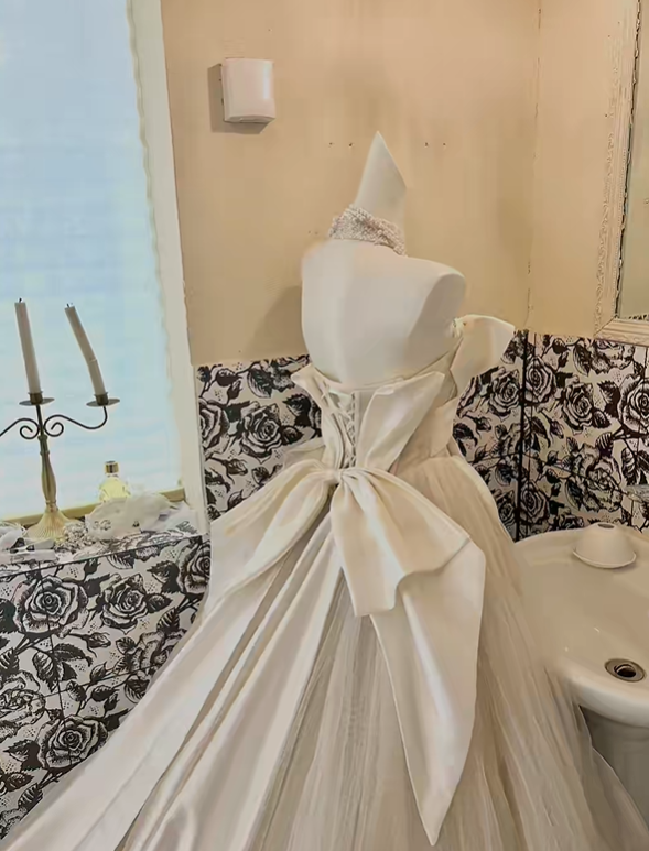 Ivory Strapless Cinched Waist Voluminous Princess Skirt Long Elegant Romantic Dress, Wedding Gown gh7816