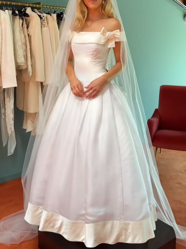 robe de bal/robe de mariée/robe de mariée longue en tulle satin blanc à manches courtes girlhomeshops gh6272