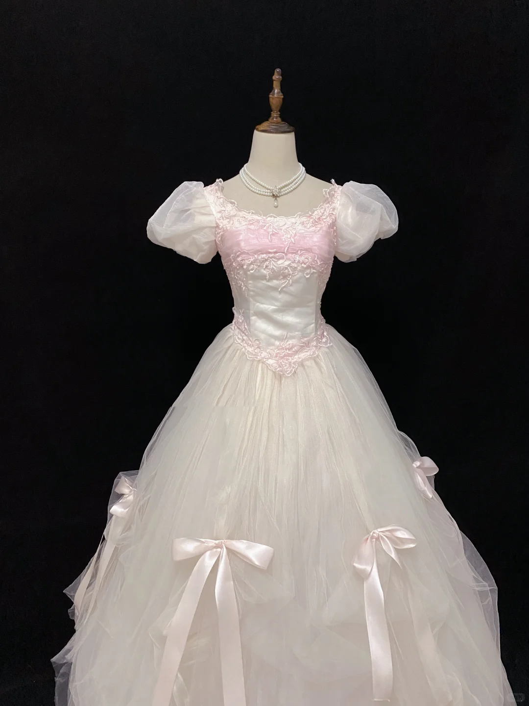 Blush Pink Puff Sleeve Romantic Gown, Cinched Waist, Voluminous Princess Skirt with Bow Details, Wedding Dress & Bridal Gown gh8139
