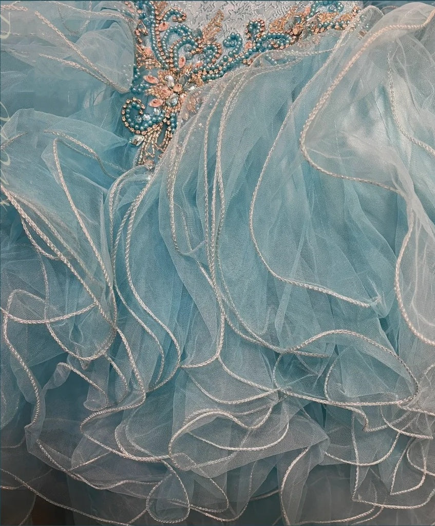 Robe de soirée longue en tulle et organza bleu magnifique et perlée gh4431