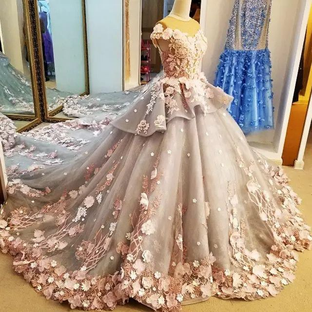 Hellrosa, wunderschönes, zartes, florales Applikations-Abendkleid mit langer Schleppe aus Tüll, Ballkleid, gh3324