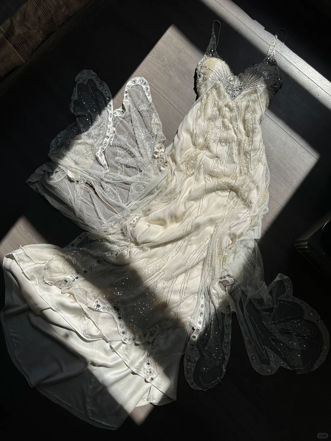 Girlhomeshops - Elfenbeinweißes, mit Perlen besetztes Chiffon-Tüllkleid mit Schmetterlingsperlen, langes Ballkleid, Abendkleid, Geburtstagspartykleid, Feenkleid, gh5168