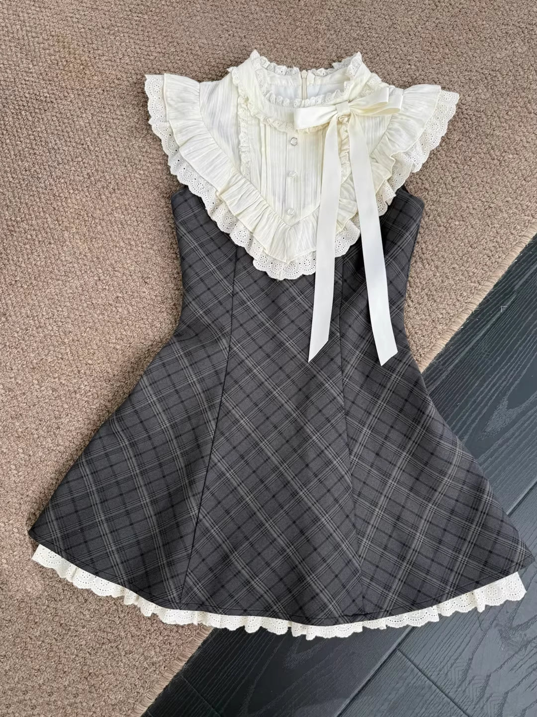 Robe deux-pièces rétro à carreaux, style été, patchwork de dentelle, élégante robe courte sans manches. 11344