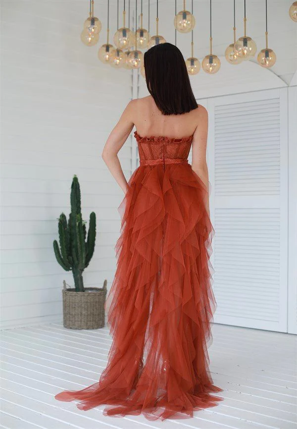 Elegantes Ballkleid aus Tüll mit Stufenrüschen in Rostrot gh2708