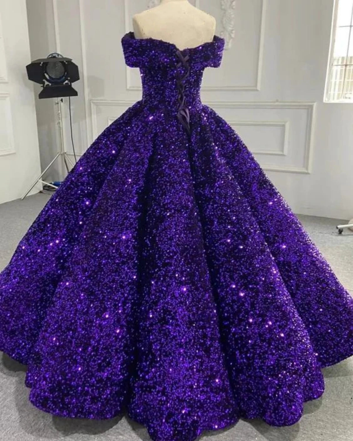 Glänzendes lila schulterfreies langes Ballkleid mit Pailletten, Abendkleid, süßes Kleid für 16-Jährige, Abschlusskleid, Zeremoniekleid für Erwachsene, gh3124