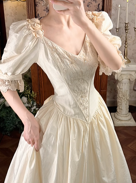 Off‑White Vintage Puff Sleeve Fitted Waist Full Flared Skirt Luxury Prom Gown, Wedding Dress gh8600