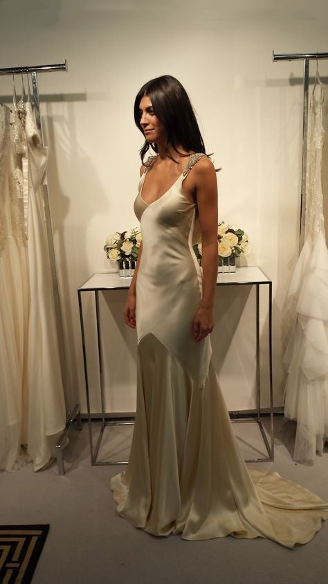 Elfenbeinfarbenes, langes Satin-Ballkleid mit Strassverzierung, Abendkleid, Brautkleid, Hochzeitskleid gh3032