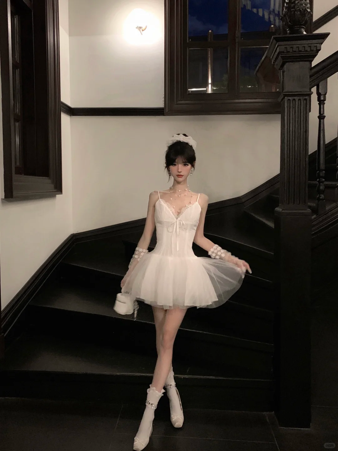 Women Pure White Spaghetti Strap Homecoming Dress V Neck Lace Bow Detachable Long Sleeve Boned Waist Fluffy Tulle Short Prom Gown gh9442