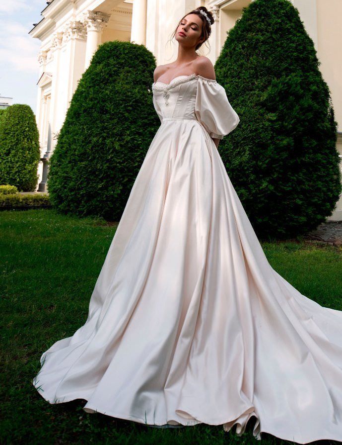 girlhomeshops - Weißes, kurzärmeliges, perlenbesetztes langes Brautkleid aus Satin gh6221
