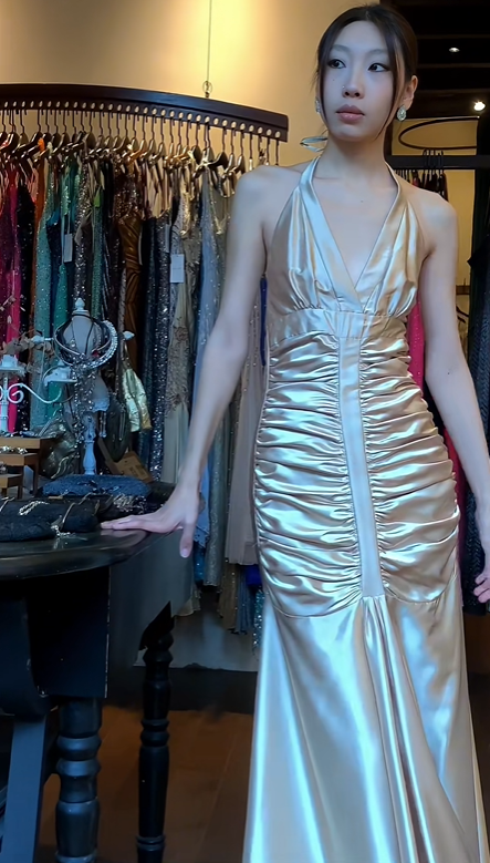 Halter Deep V Champagne Satin Evening Gown Front Ruched Mermaid Long Prom Dress gh9693