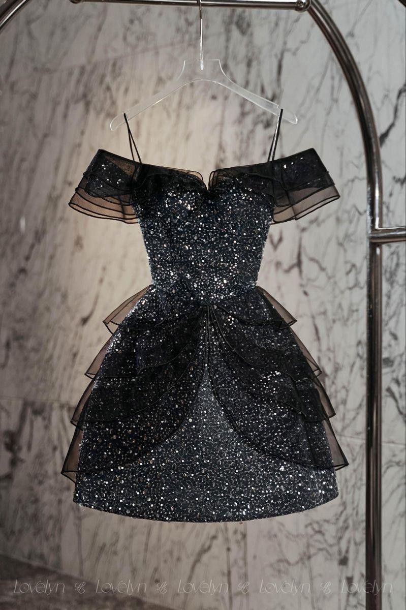 Schwarzes, glänzendes, kurzes, mit Pailletten besetztes Tüllkleid, Ballkleid, Geburtstagskleid, gh4928