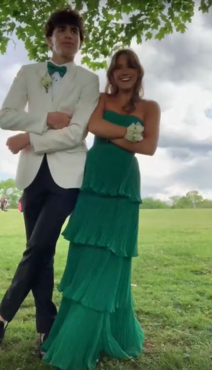 Robe de soirée élégante en mousseline de soie, longue, sans bretelles, jaune crème/rose clair/vert, à volants, robe de bal, robe de demoiselle d'honneur, robe de bal, gh3657