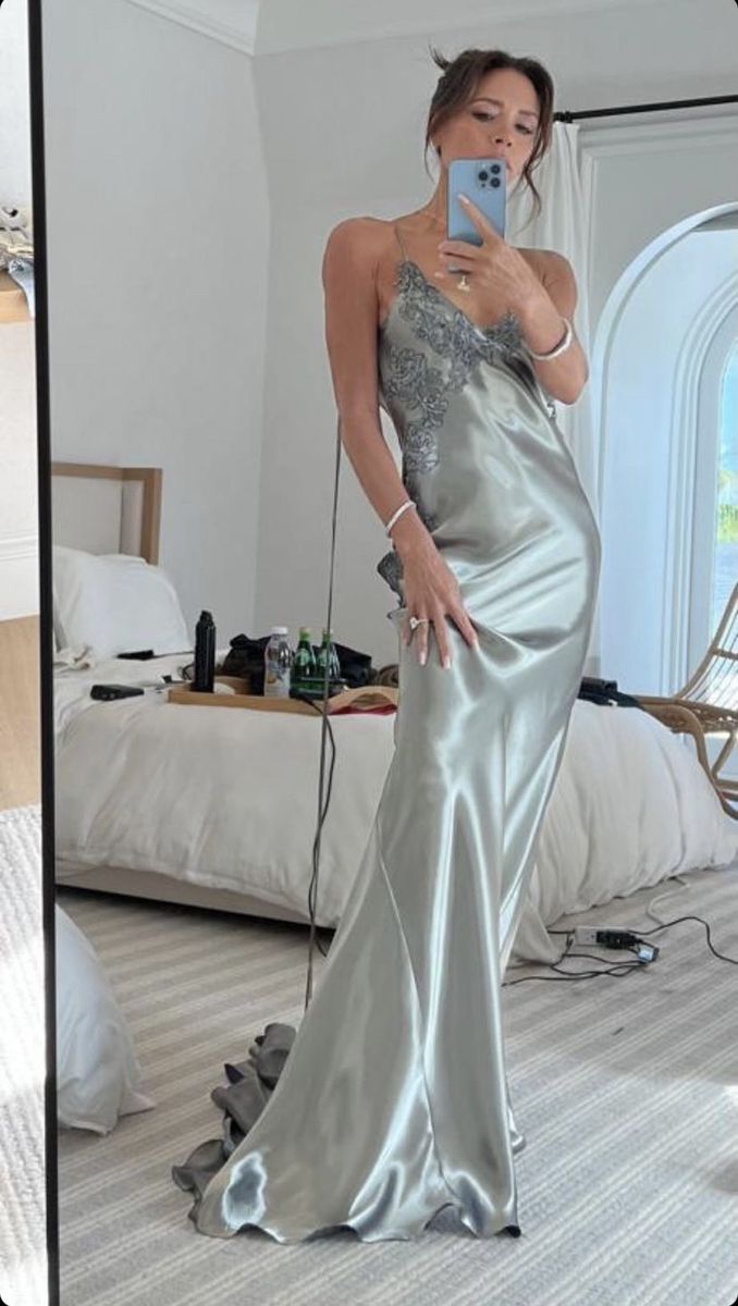 Silber Low Cut V-Ausschnitt Stickerei Elegantes Sexy Langes Ballkleid Abendkleid Partykleid gh3026
