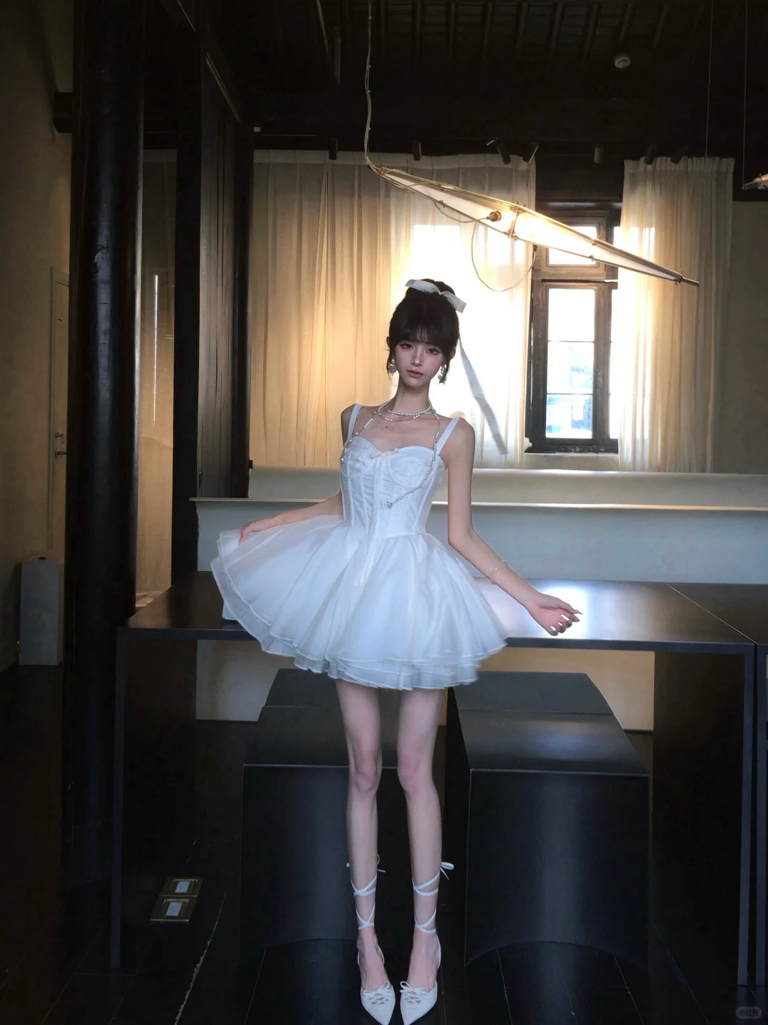 Women Dreamy White Wide Strap Homecoming Dress Heart Neck Bow Pearl Chain Boned Corset Multi-Layer Tulle Short Prom Gown gh9438