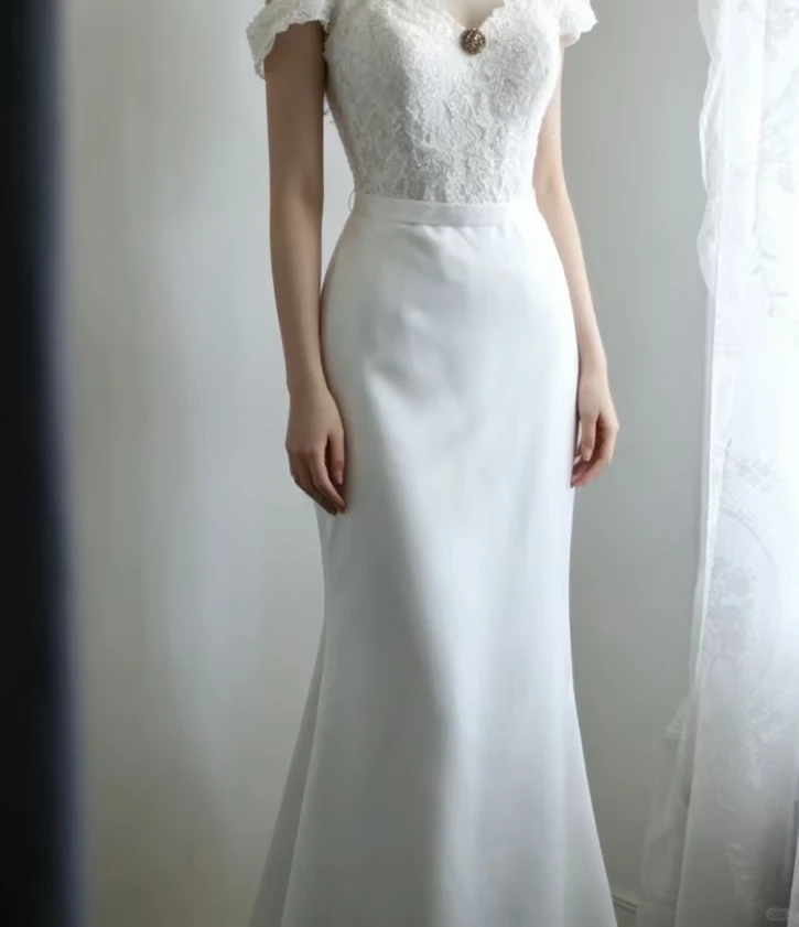 Off‑the‑Shoulder Mermaid Wedding Dress, Vintage Lace Bodice Detachable Ruffle Sleeves Satin Waistband Slit Lace Train Bridal Gown gh9108