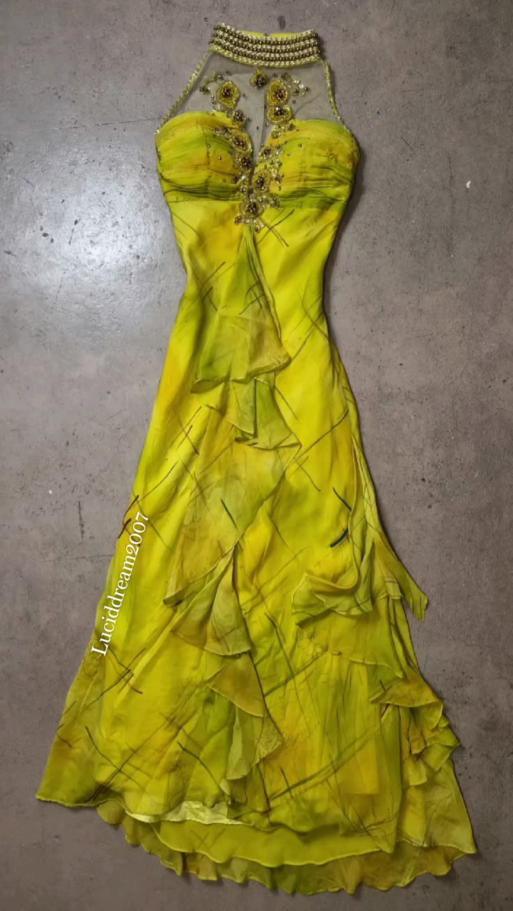 ✨Girlhomeshops-Halter Lime Green Beaded Sheer Mesh Tiered Ruffle Long Prom Gown gh10229