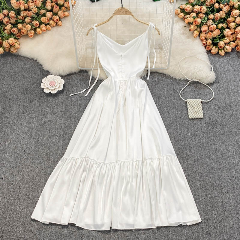 Einfaches kurzes weißes Kleid mit V-Ausschnitt, modisches Mädchenkleid 10802