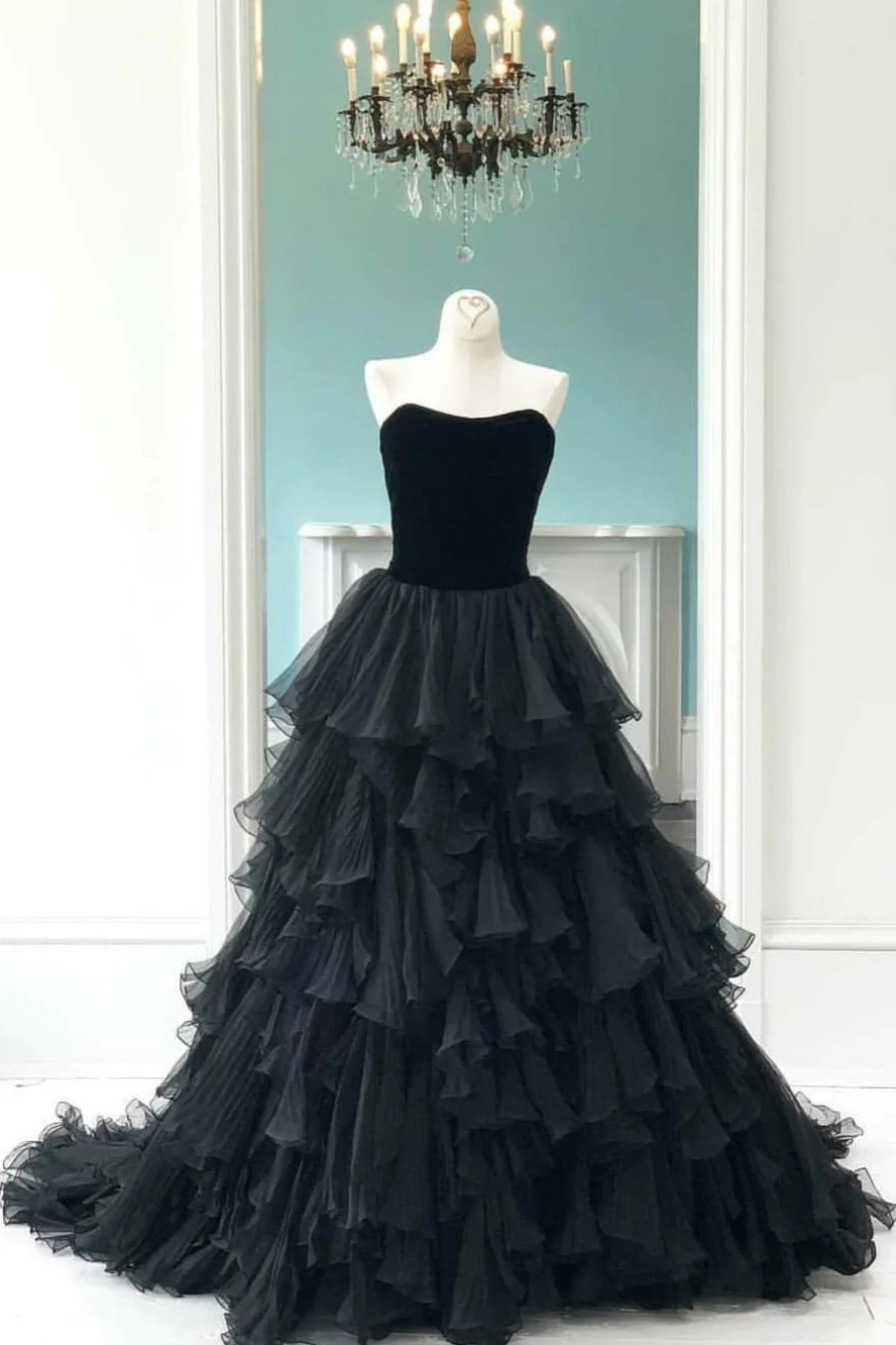 Trägerlose schwarze Ballkleider aus Samt mit plissiertem Stufenrock, Ballkleid gh2342