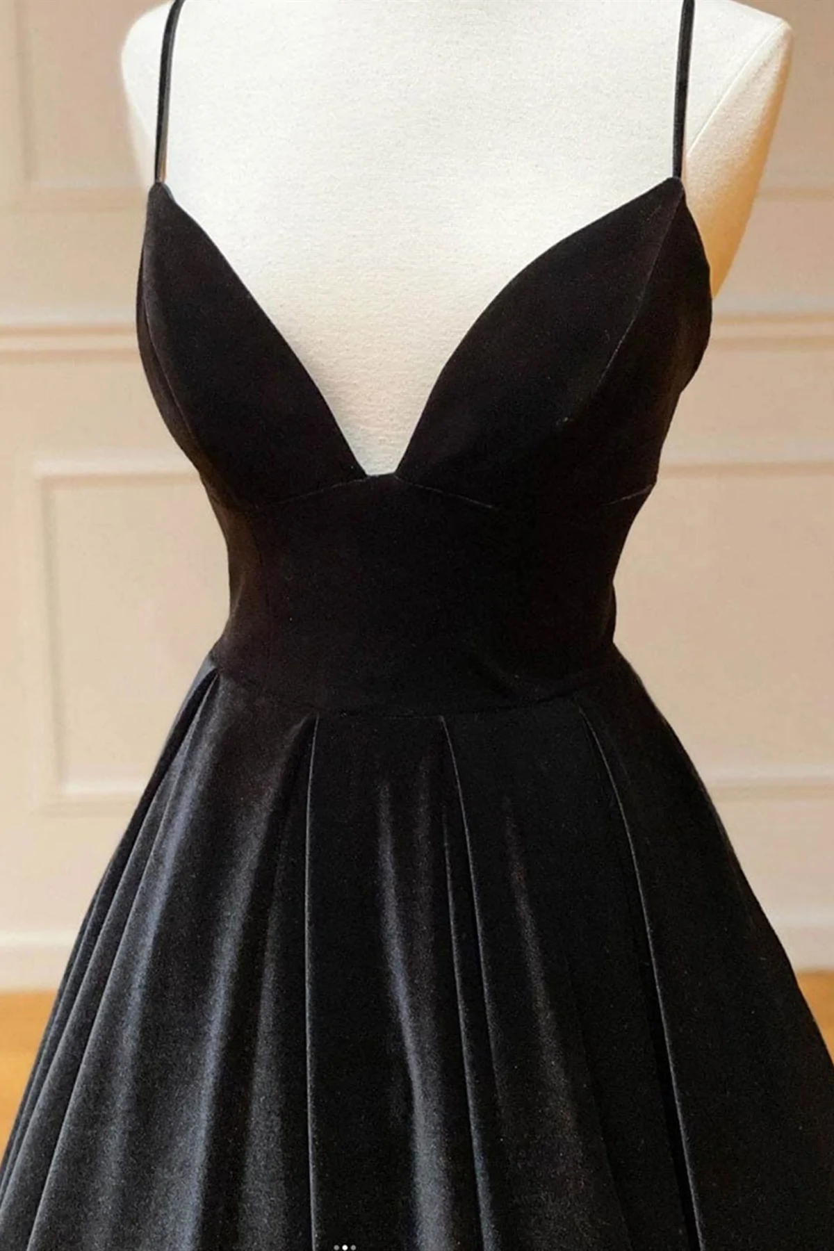 A Line V Neck Backless Black Velvet Long Prom Dresses, V Neck Black Formal Dresses, Black Velvet Evening Dresses gh2235