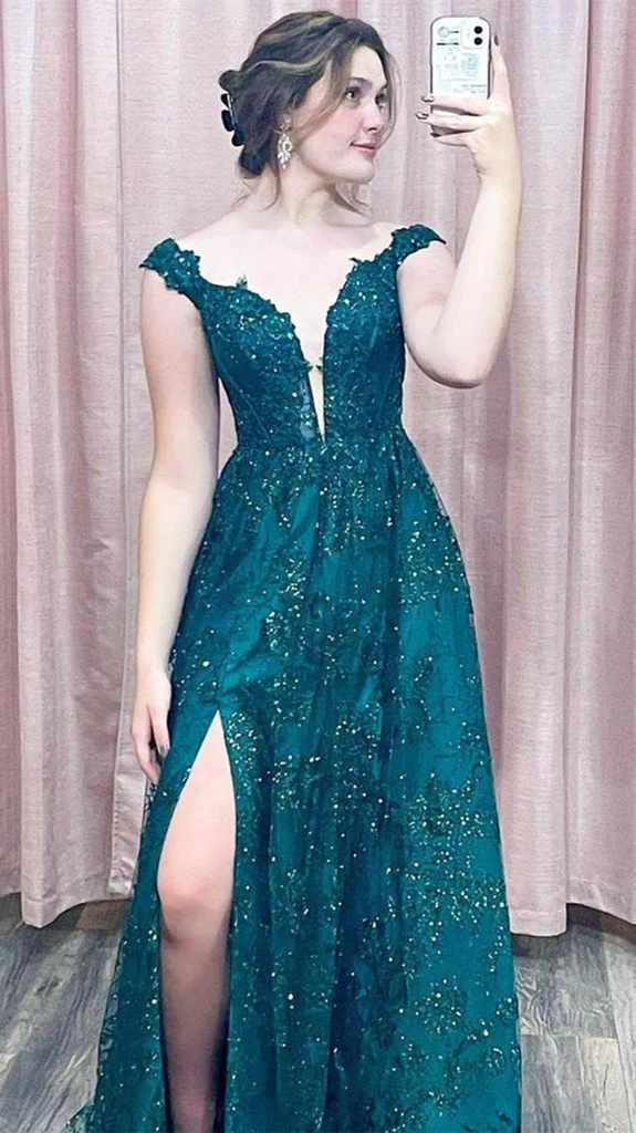 Schulterfreies langes Ballkleid mit grünen Spitzenpailletten und hohem Schlitz, schulterfreies grünes formelles Kleid, grünes Spitzenabendkleid gh2214