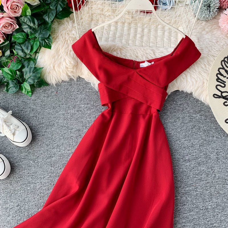 Line neck backless dress 2924