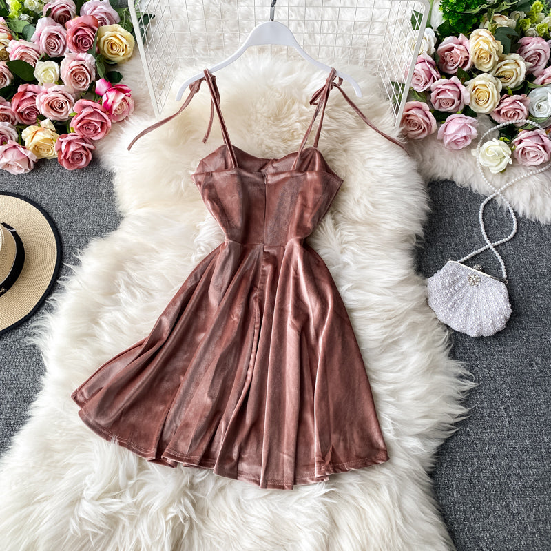 Französisches Vintage Hepburn kleines schwarzes Kleid 2925