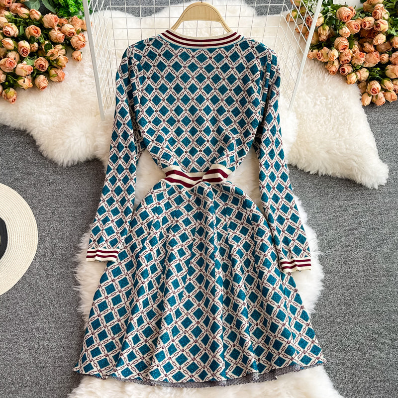 French retro V-neck Plaid dress ladies temperament 2865
