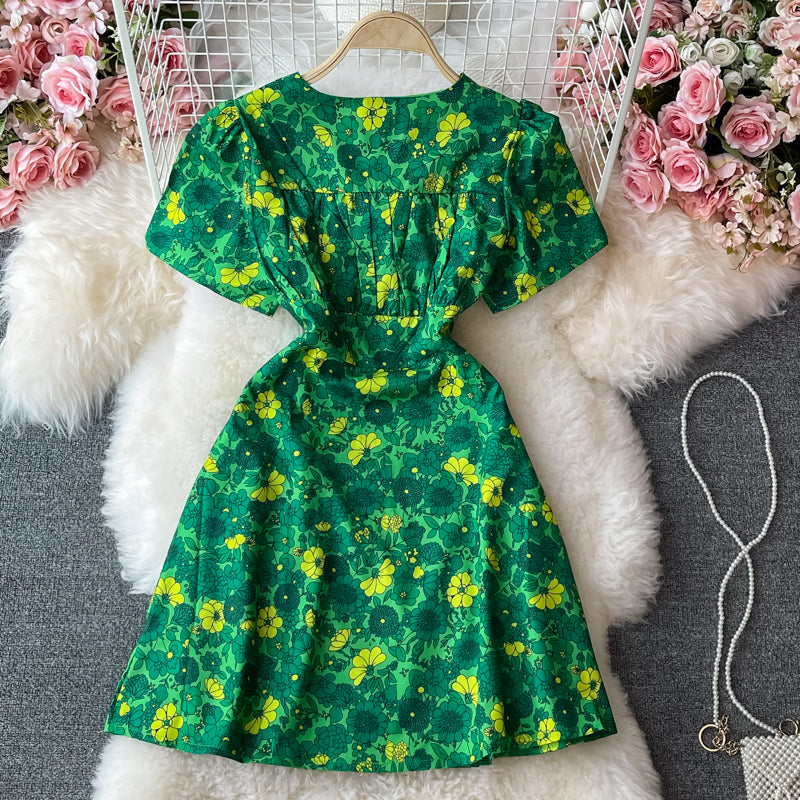 Schmale Taille mit Luftblasenärmeln Blumenkleid mit V-Ausschnitt 3335