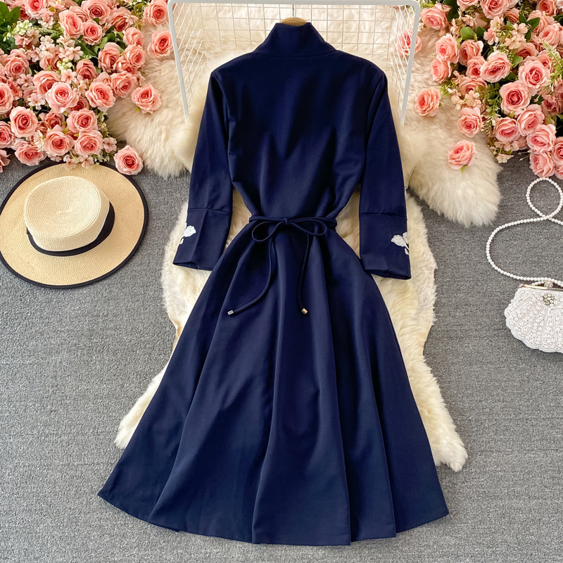 Waist lace up embroidered medium length dovetail dress 3088