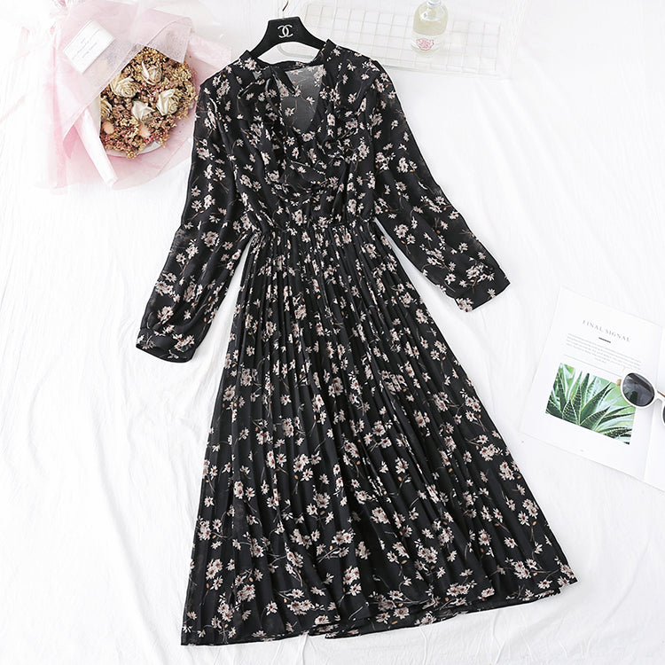 With a bottom pleated floral skirt inside, French first love retro super Fairy 2294