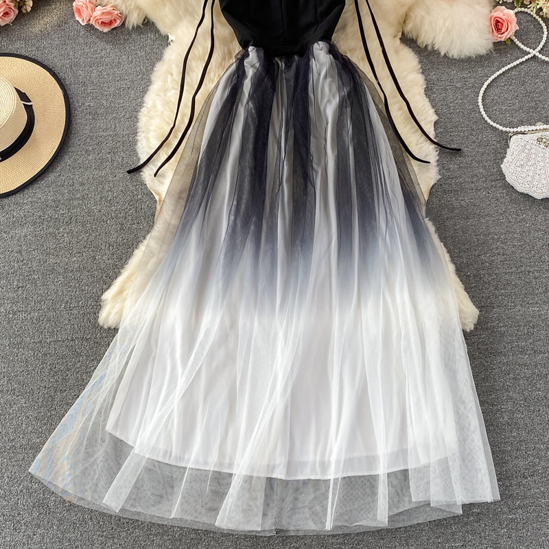 Schulterfreies Netzkleid mit V-Ausschnitt, großer Swingrock 2906